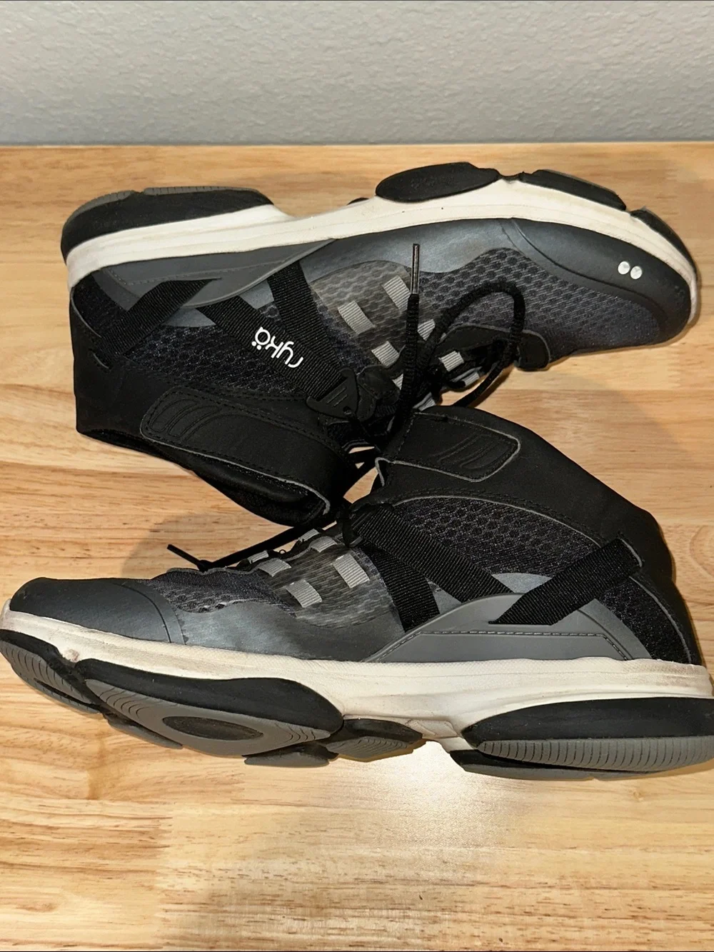 Ryka Womens Devotion XT Mid Training Shoe. 10M Great for Dance Fitness and Zumba